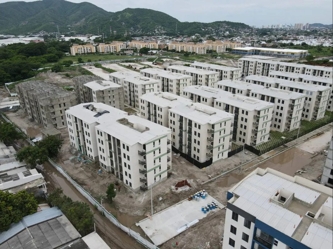 avance de obra brisas reserva de curinca Junio 2022