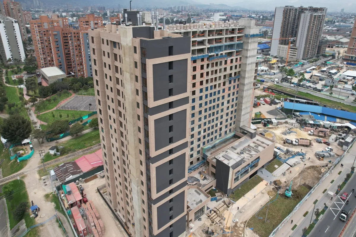 Foto del proyecto Central 68 en avance de obra septiembre de 2025