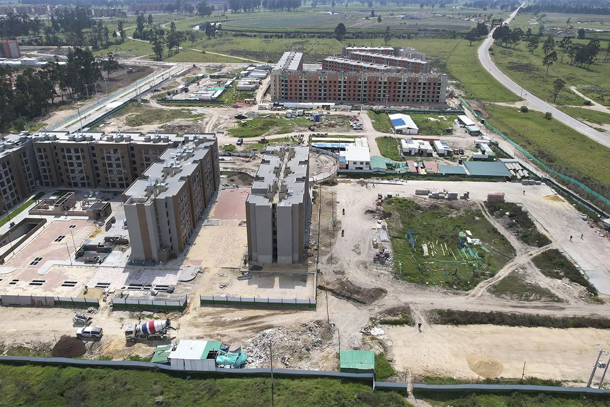 Foto del proyecto Rosa Amatista en avance de obra octubre de 2025
