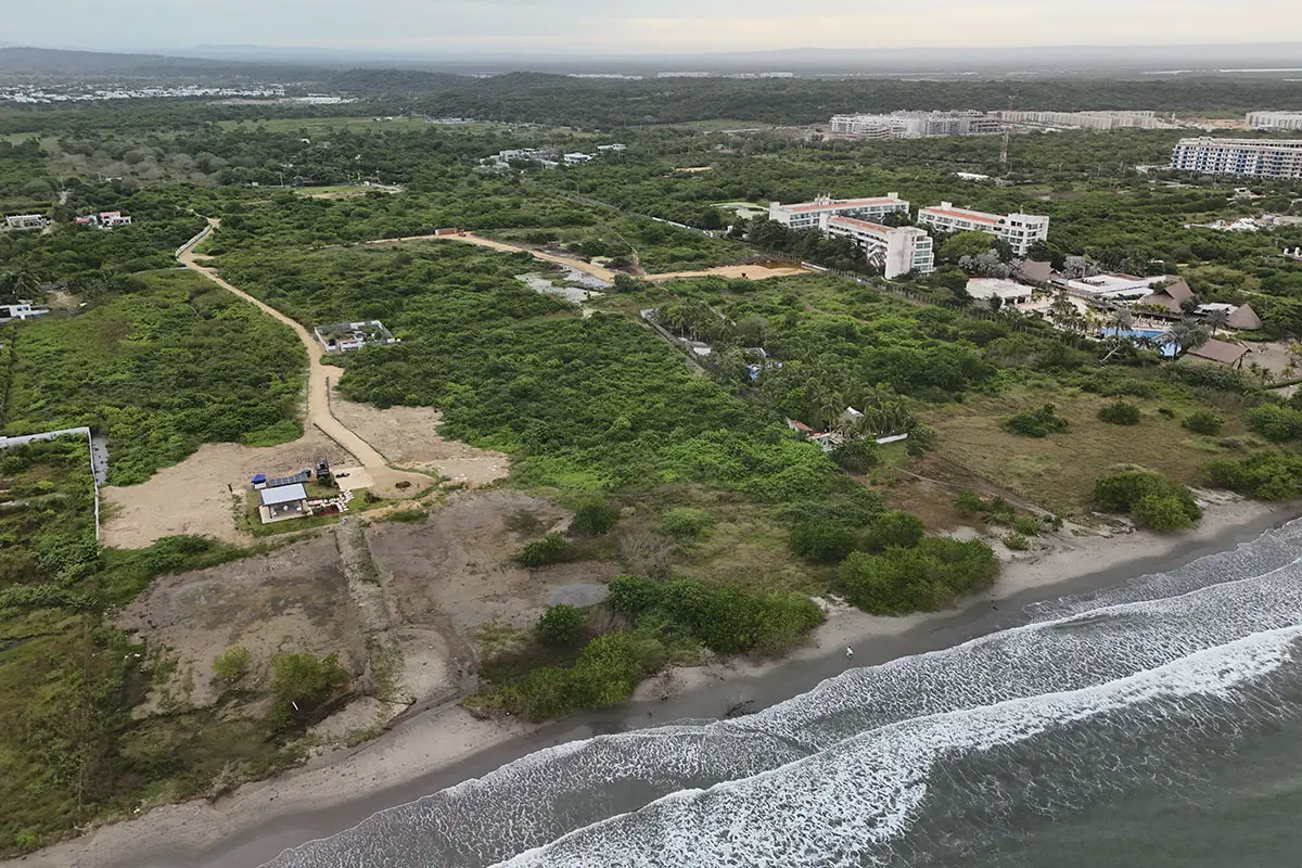 Foto del proyecto Ísola Praia en avance de obra noviembre de 2025