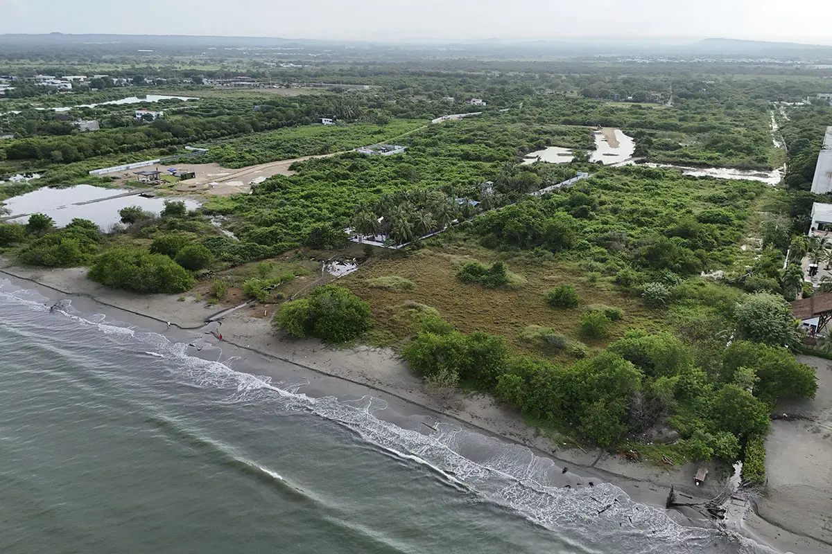 Foto del proyecto Ísola Praia en avance de obra octubre de 2025