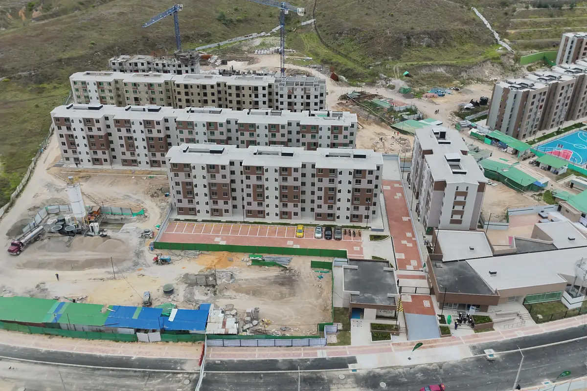 Foto del proyecto Parques del vínculo en avance de obra junio de 2026