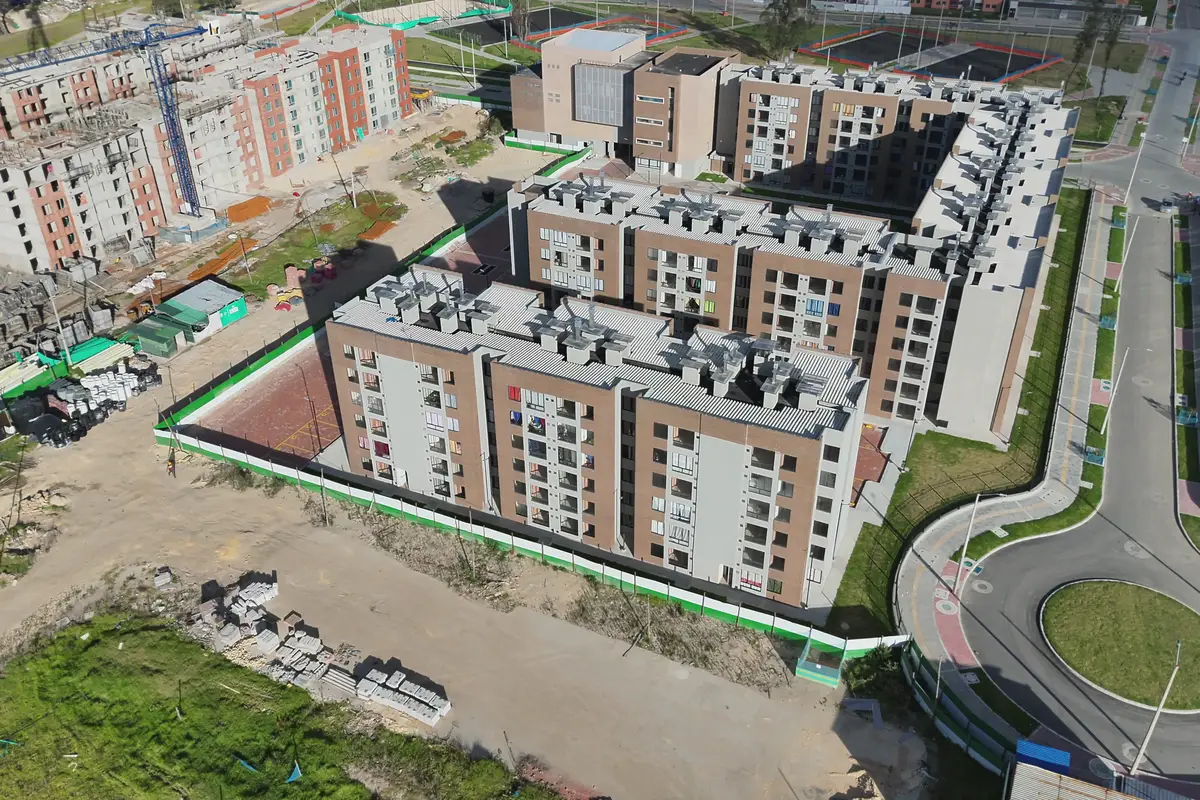 Foto del proyecto Rosa Amatista en avance de obra junio de 2026