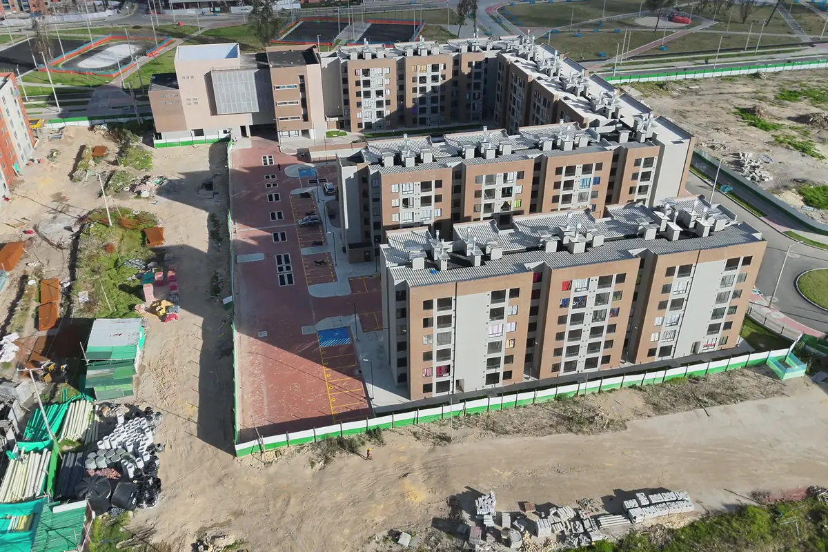Foto del proyecto Rosa Amatista en avance de obra junio de 2026