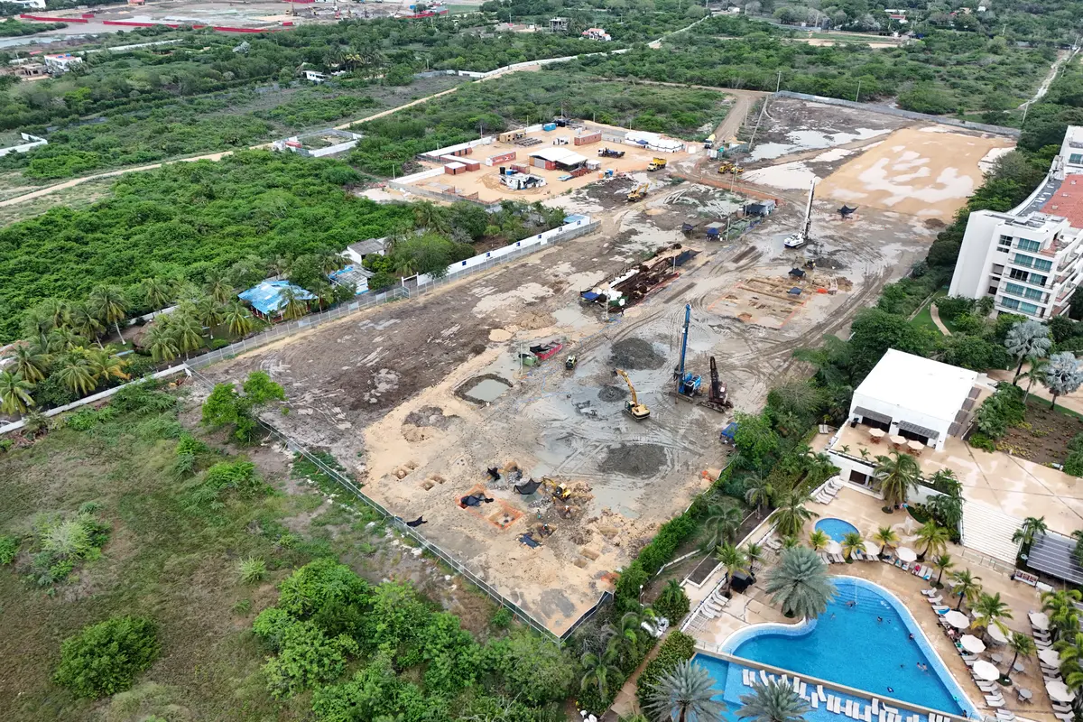 Foto del proyecto Ísola Praia en avance de obra septiembre 2026